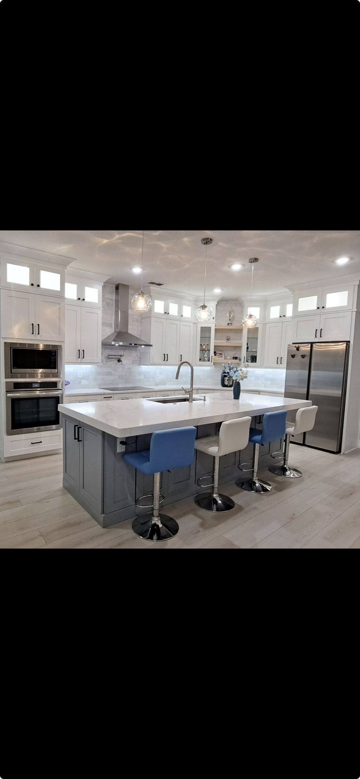 Contemporary and Modern kitchen